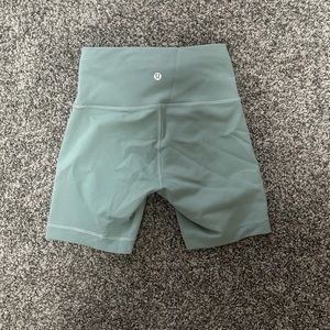 Lulu biker shorts